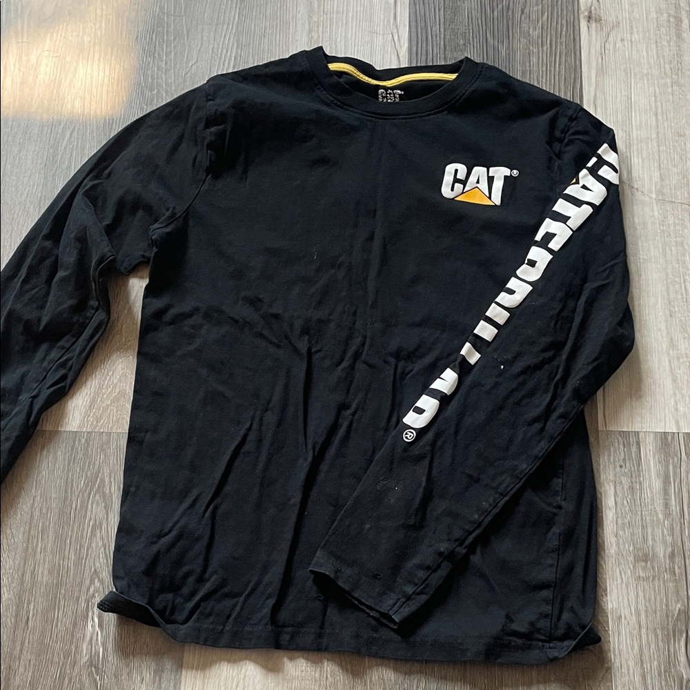 CAT Long Sleeve w/logo arm